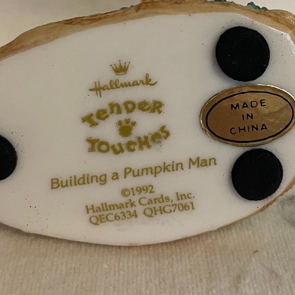 Building a Pumpkin Man Tender Touches by Hallmark Figurine - Picture 2 of 2